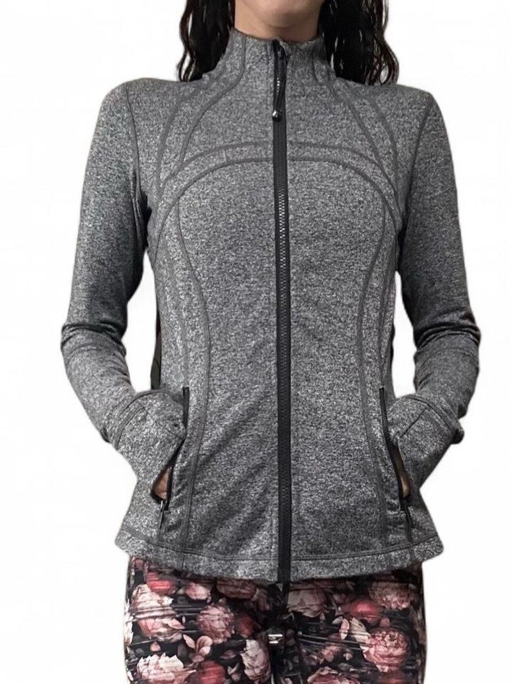 Lululemon define jacket in heather grey/black Size 6– Excellent condition! - Picture 4 of 8
